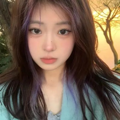 小姑娘艾萝依